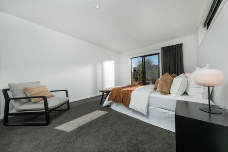 Photo of property in 20 Makomako Road, Wanaka, 9305