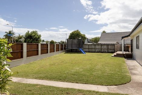 Photo of property in 17 Opal Drive, Papamoa Beach, Papamoa, 3118