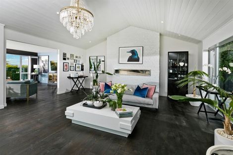 Photo of property in 63 Tiri Road, Manly, Whangaparaoa, 0930