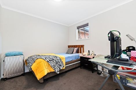 Photo of property in 37 Chiefs Court, Hamilton East, Hamilton, 3216