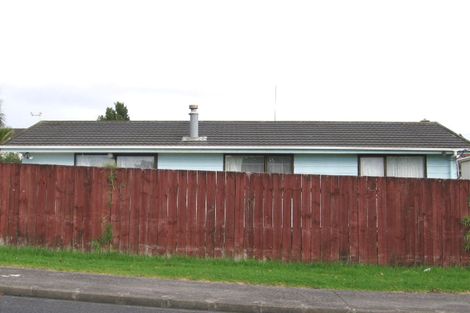 Photo of property in 2 Harrington Road, Henderson, Auckland, 0610