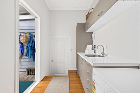 Photo of property in 35a Pinchgut Road, Kaukapakapa, 0873