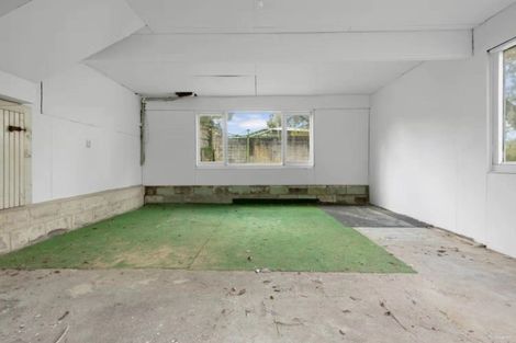 Photo of property in 95 Oreil Avenue, West Harbour, Auckland, 0618