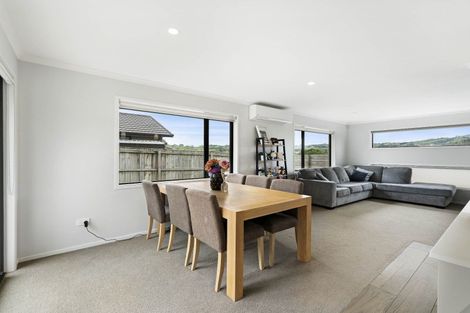 Photo of property in 27 Harriet Johnston Drive, Pokeno, 2402