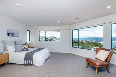 Photo of property in 44 Dress Circle, Newlands, Wellington, 6037