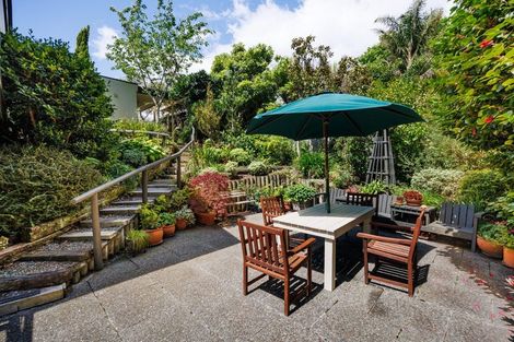 Photo of property in 101 Clifton Terrace, Fitzherbert, Palmerston North, 4410