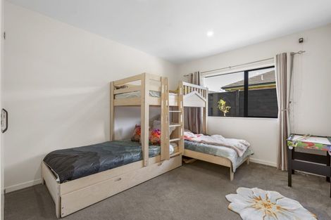 Photo of property in 14 Leebank Crescent, Riverhead, 0820