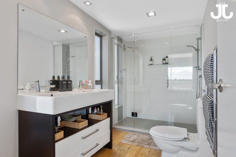 Photo of property in 49 Amberley Crescent, Bethlehem, Tauranga, 3110