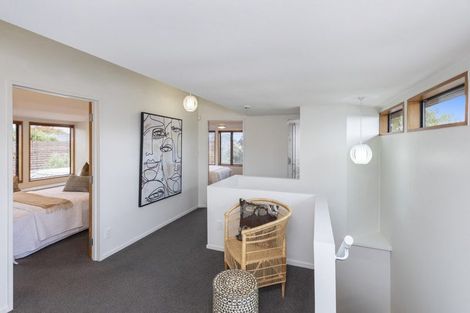 Photo of property in 16 Kent Lodge Avenue, Avonhead, Christchurch, 8042