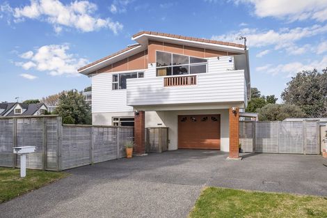 Photo of property in 8 Aaron Court, Paraparaumu Beach, Paraparaumu, 5032