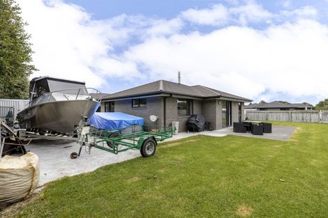Photo of property in 40 Dreaver Drive, Waitara, 4320