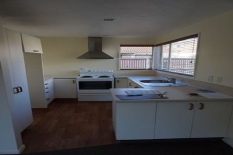 Photo of property in 3/2 Broadbent Street, Riccarton, Christchurch, 8041