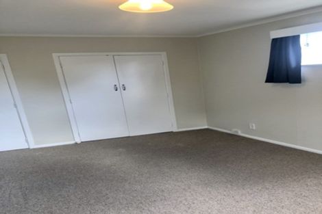 Photo of property in 199 Chivalry Road, Glenfield, Auckland, 0629