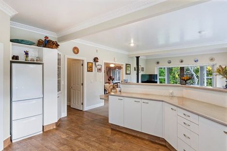 Photo of property in 2 Sunglo Terrace, Otaki, 5512