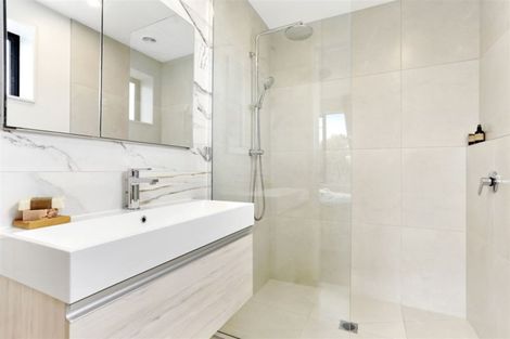 Photo of property in Sugar Lane Apartments, 13/31 Rawene Road, Birkenhead, Auckland, 0626