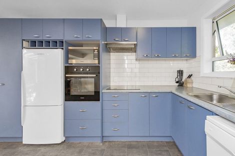 Photo of property in 15 Frensham Crescent, Woolston, Christchurch, 8062