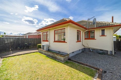 Photo of property in 71 Mahars Road, Mairehau, Christchurch, 8052