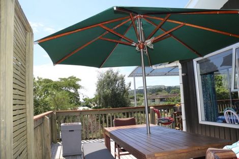 Photo of property in 12 Hardy Place, Cooks Beach, Whitianga, 3591