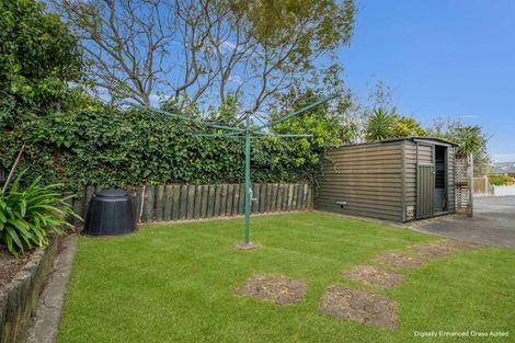 Photo of property in 2/12 Penrhyn Place, Mount Maunganui, 3116