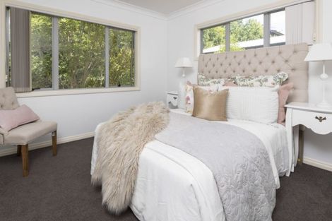 Photo of property in 3a Trelawn Place, Cockle Bay, Auckland, 2014