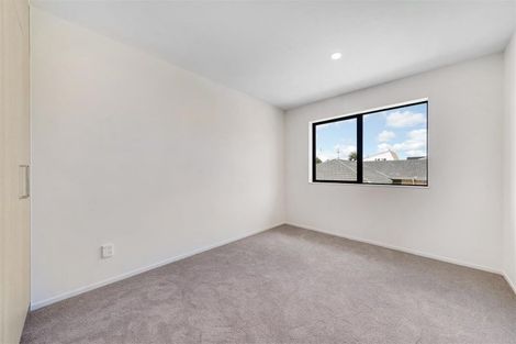 Photo of property in 1/2 Wood Street, Papakura, 2110