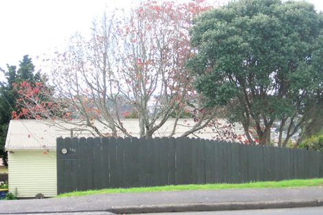Photo of property in 185 Waimumu Road, Massey, Auckland, 0614
