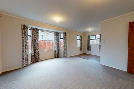 Photo of property in 2/76 Cambridge Terrace, Waterloo, Lower Hutt, 5011