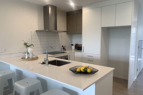 Photo of property in 2/18 Paraone Crescent, Takanini, 2112