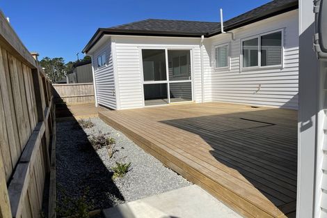 Photo of property in 7 Vinistra Road, Kumeu, 0810