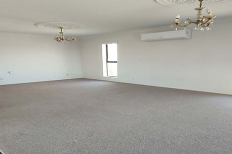 Photo of property in 10/114a Pakuranga Road, Pakuranga, Auckland, 2010