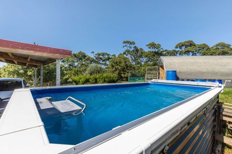 Photo of property in 882 South Head Road, South Head, Helensville, 0874