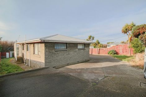 Photo of property in 15 Blackwater Street, Bluff, 9814