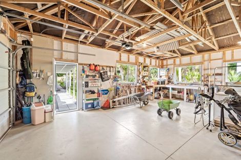 Photo of property in 215 Kaipara Flats Road, Warkworth, 0981