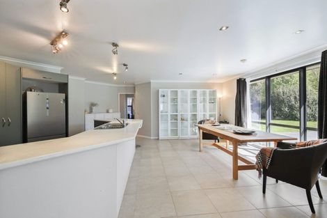 Photo of property in 107 High Street, Oxford, 7430