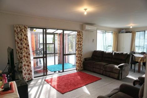 Photo of property in 57 Kuaka Crescent, Bromley, Christchurch, 8062