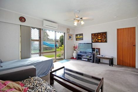 Photo of property in 1/37 Wallace Road, Papatoetoe, Auckland, 2025