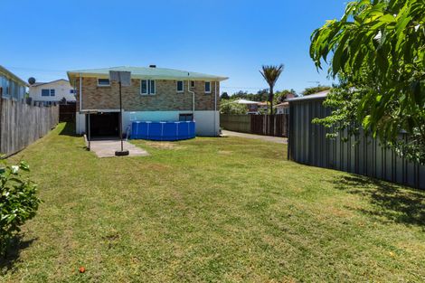 Photo of property in 18 Orchard Rise, Rosehill, Papakura, 2113