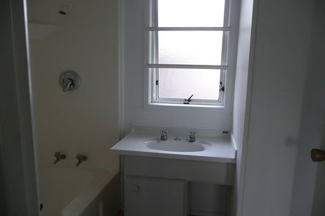 Photo of property in 9 Silverstone Place, Henderson, Auckland, 0612