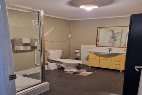 Photo of property in 84 Butterworth Drive, Glendene, Auckland, 0602