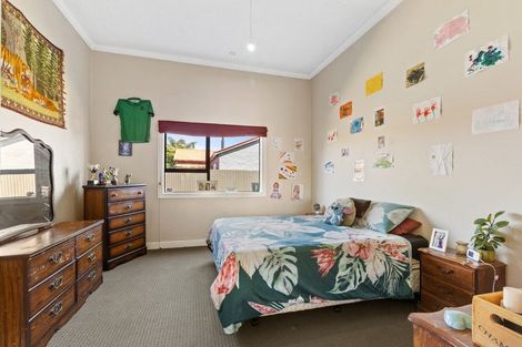 Photo of property in 63 Wakefield Street, Westport, 7825