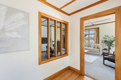 Photo of property in 25 Glen Almond Street, New Plymouth, 4310