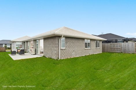 Photo of property in 12 Bill Miller Drive, Papamoa, 3118