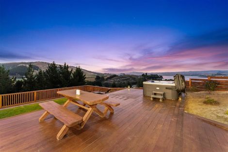 Photo of property in 17 Kingsgate Lane, Waihola, Milton, 9073