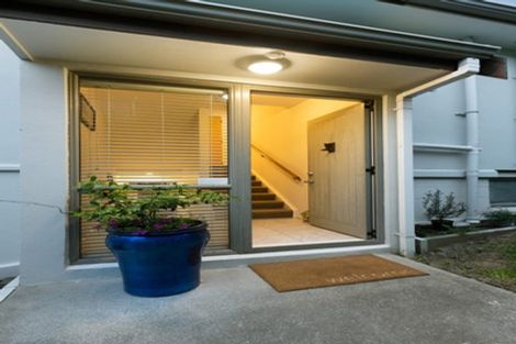 Photo of property in 4/96 William Bayes Place, Red Beach, 0932