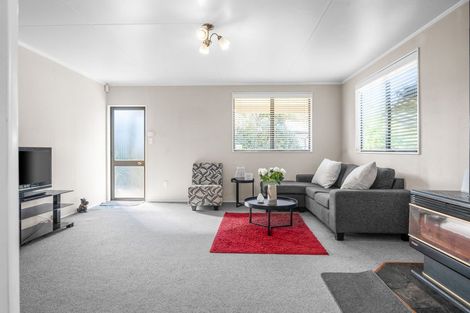 Photo of property in 8 Bruton Place, Nawton, Hamilton, 3200