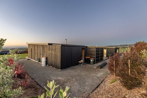 Photo of property in 173 Kingsdale Park Drive, Aokautere, Palmerston North, 4471