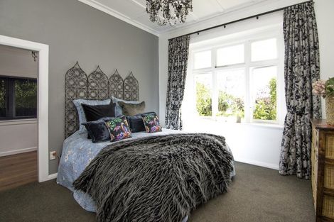 Photo of property in 320 Featherston Street, Palmerston North, 4410