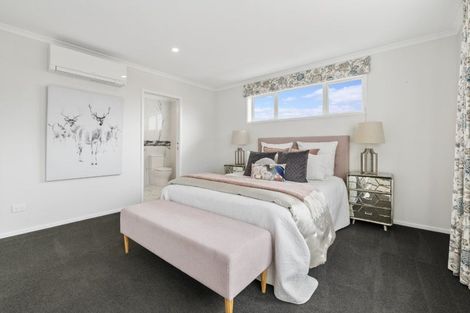 Photo of property in 36 Manhattan Rise, Orewa, 0931