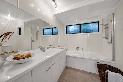 Photo of property in 18 Ohawe Terrace, Ohawe, Hawera, 4671