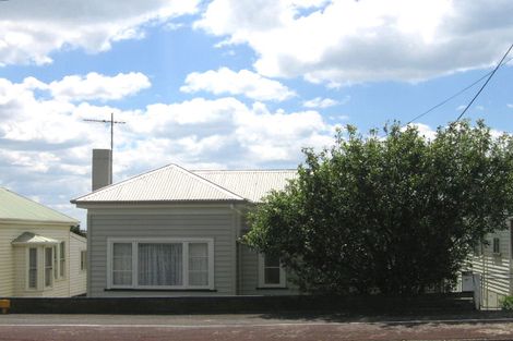 Photo of property in 80 Calliope Road, Stanley Point, Auckland, 0624